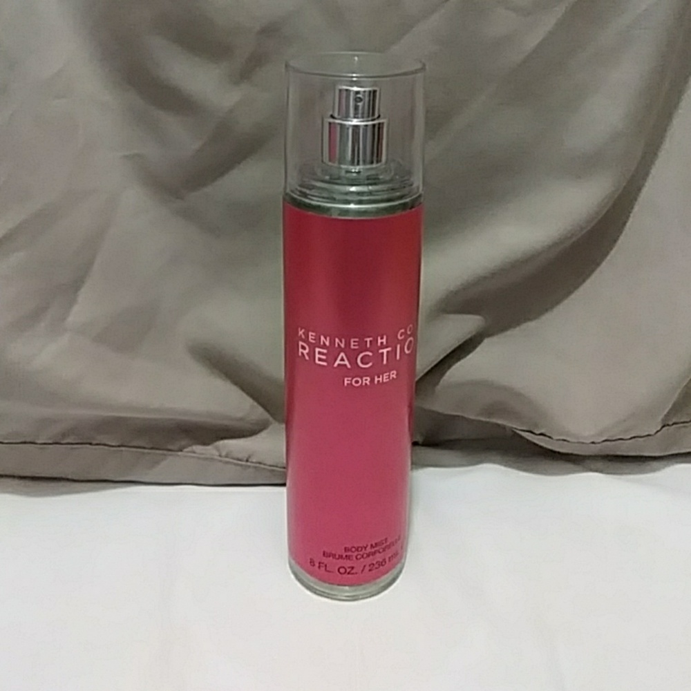 Kenneth Cole reaction body mist